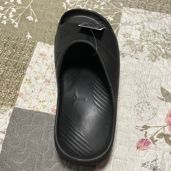 ππ ππππ ππππππ ππππ ππππ
β«οΈπMenβs Jordan Post Slidesπβ«οΈ - Picture 11 of 11